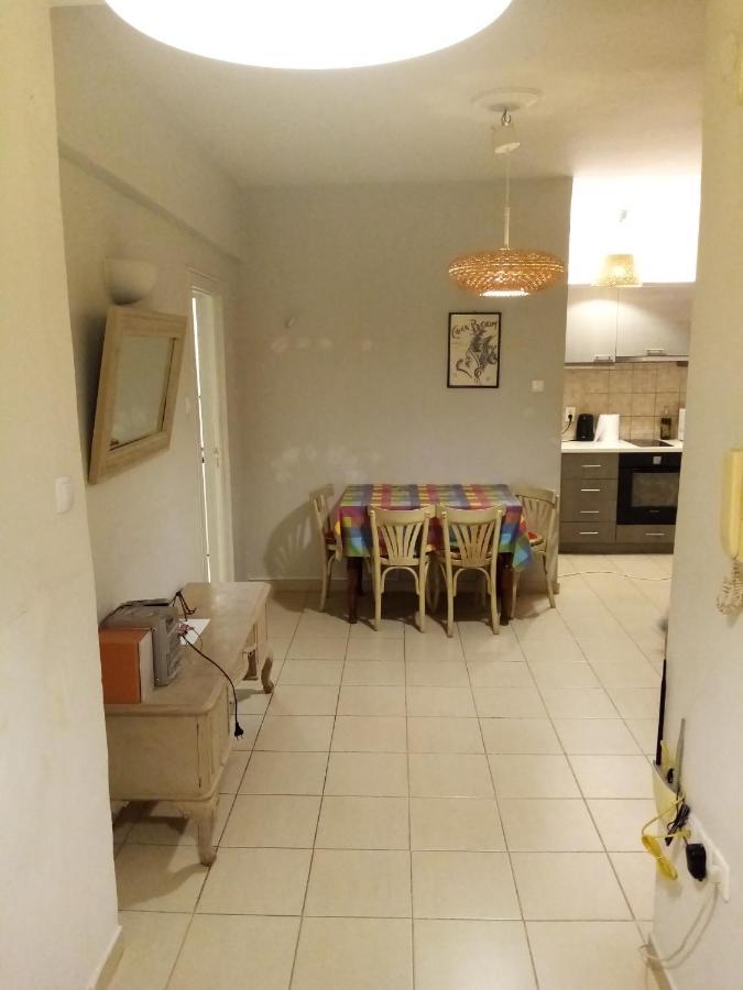 Veranzerou Cozy Apartment Atény Exteriér fotografie